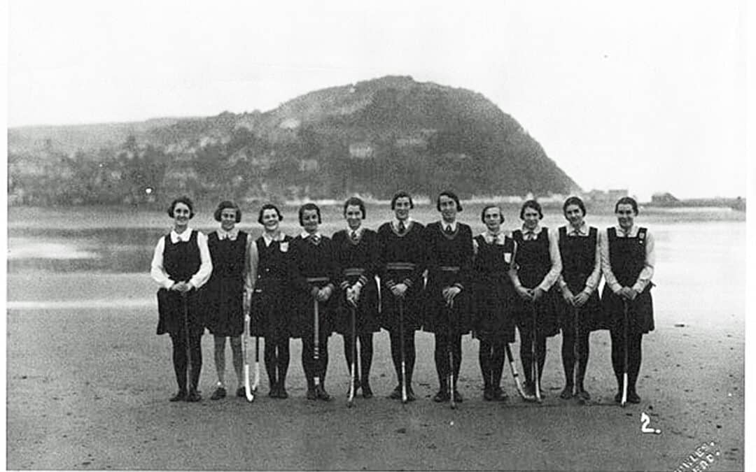 Hockey On The Sand At Minehead
